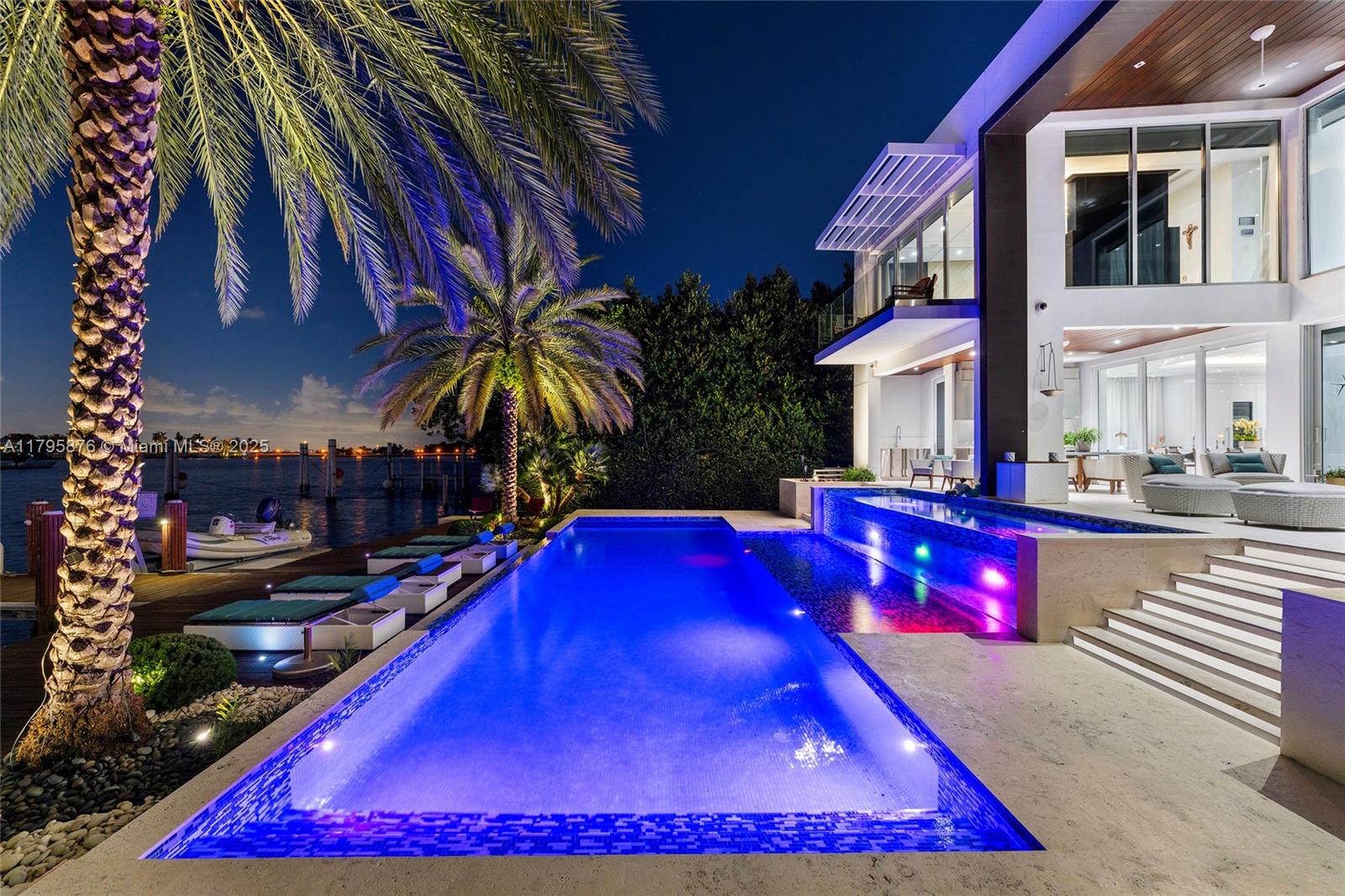 HIBISCUS ISLAND - Residential
