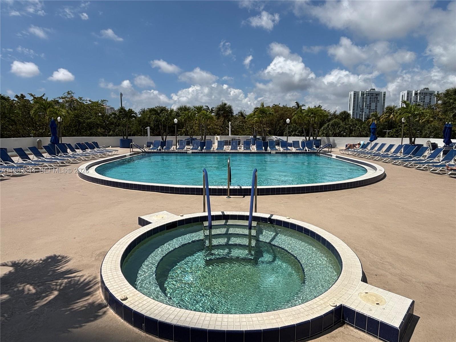 FLAMENCO CONDO TOWER I - Residential