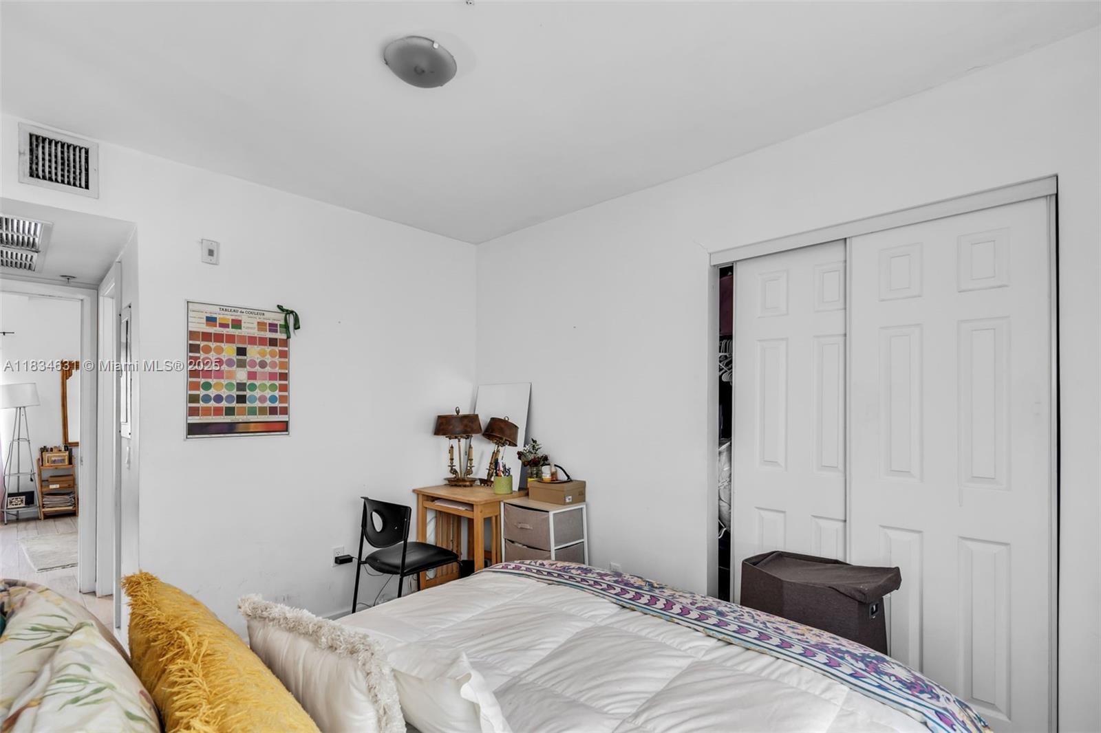 EVA CONDO - Residential