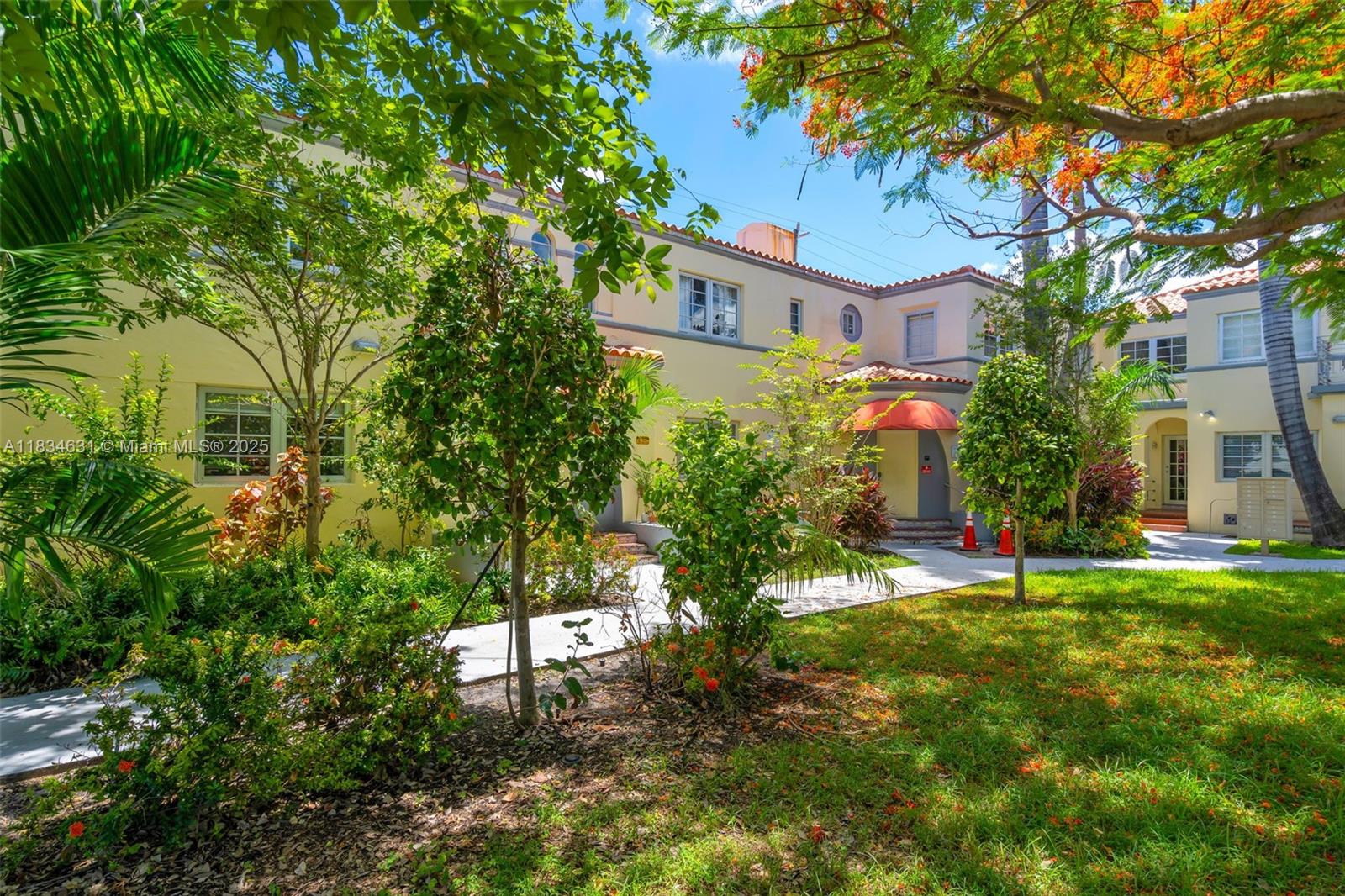 1450 Meridian Ave 202, Miami Beach, FL, 33139/$245,000 1 1450 Meridian Ave 202