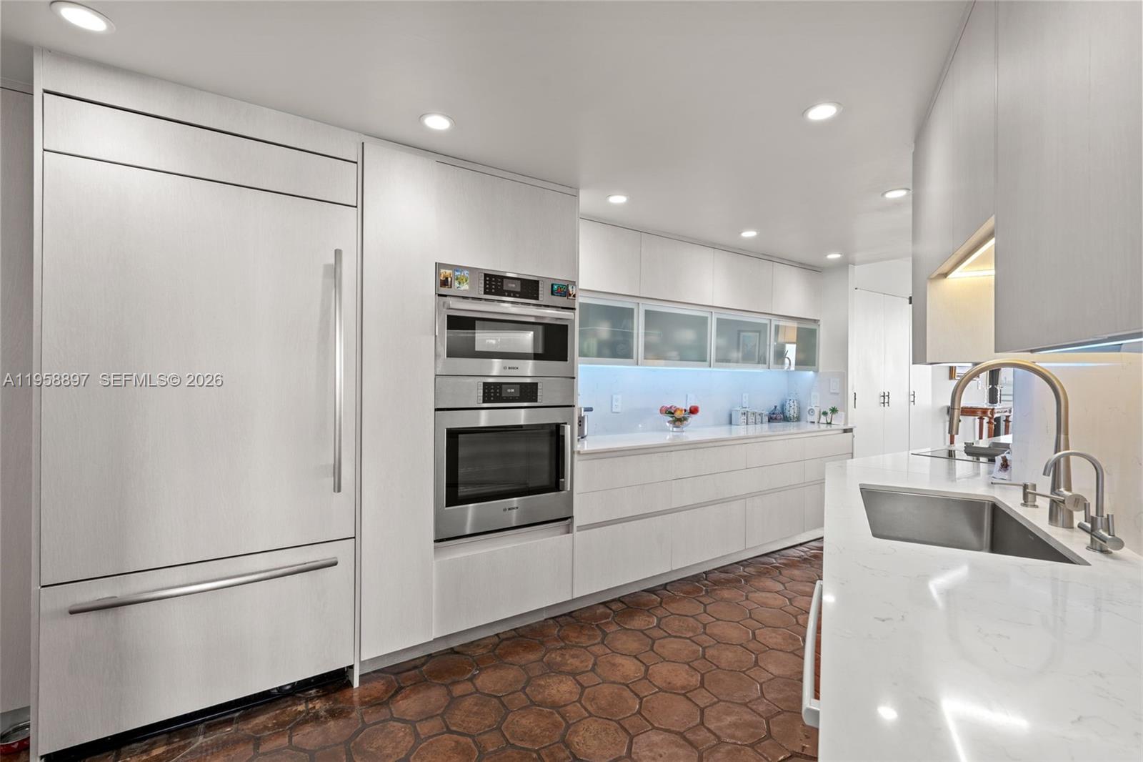 PALM BAY TOWERS CONDO - Residential