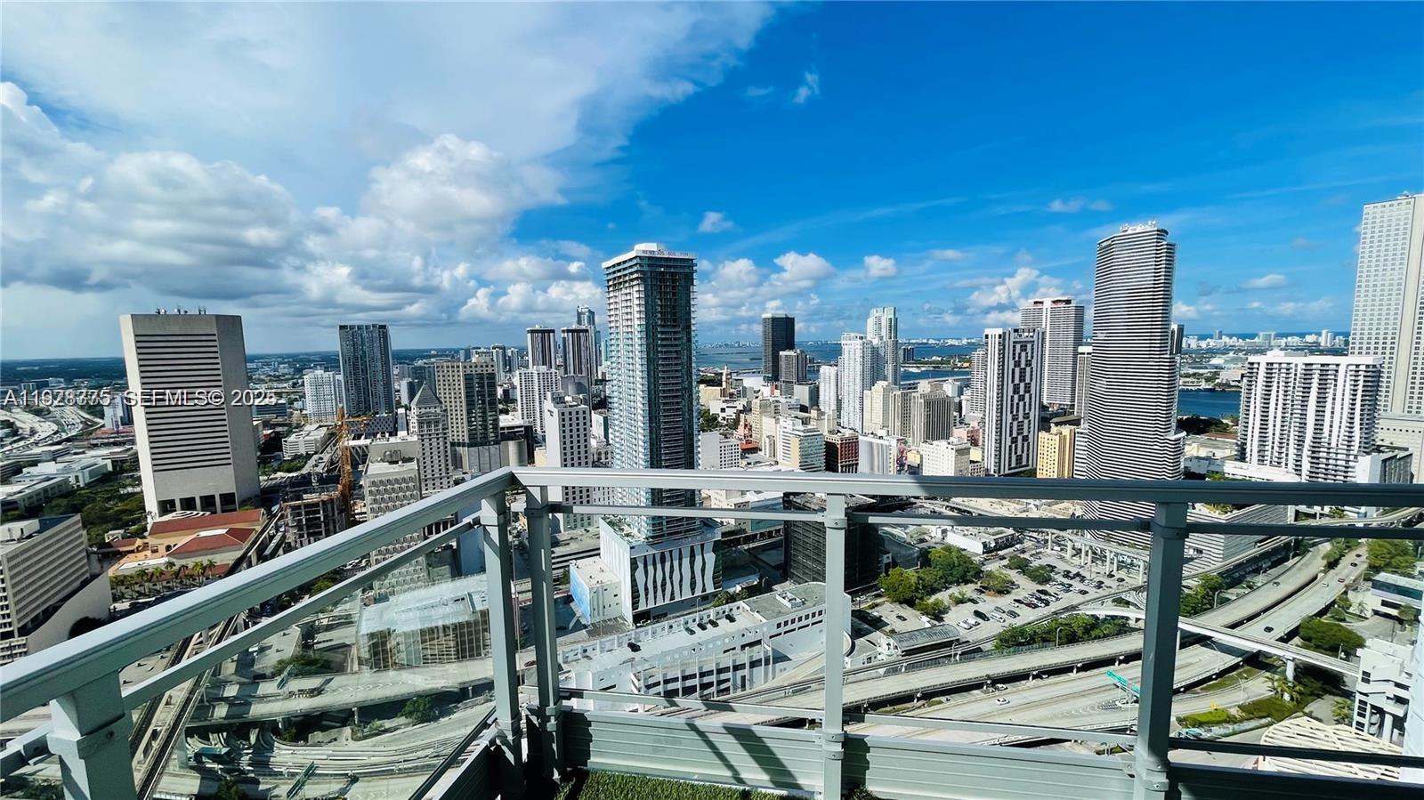 IVY CONDO - Residential Lease