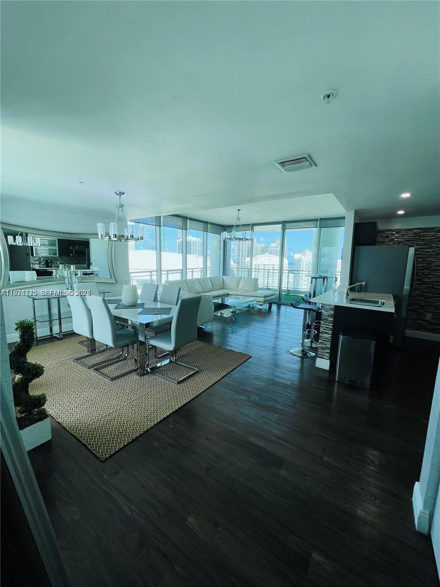 IVY CONDO - Residential Lease