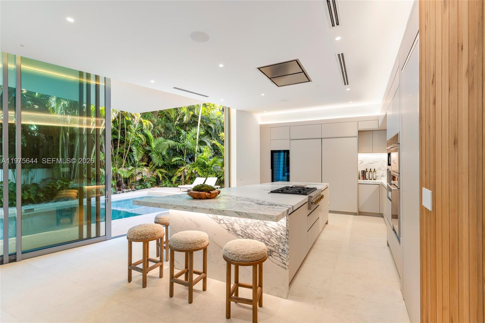 NATOMA MANORS RE SUB - Residential