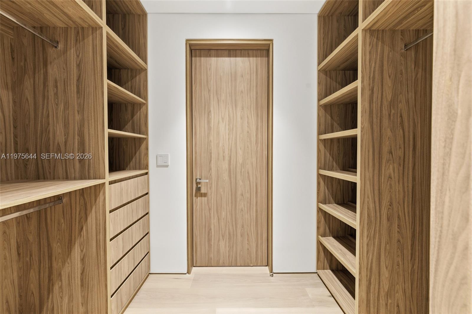 NATOMA MANORS RE SUB - Residential