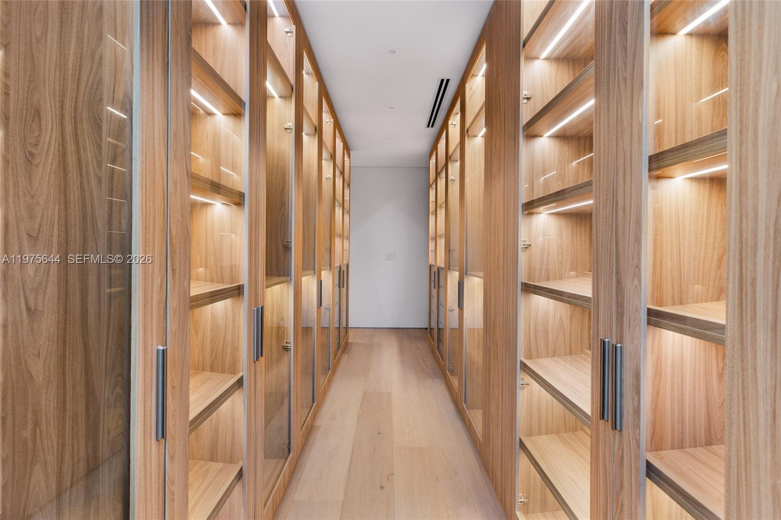 NATOMA MANORS RE SUB - Residential