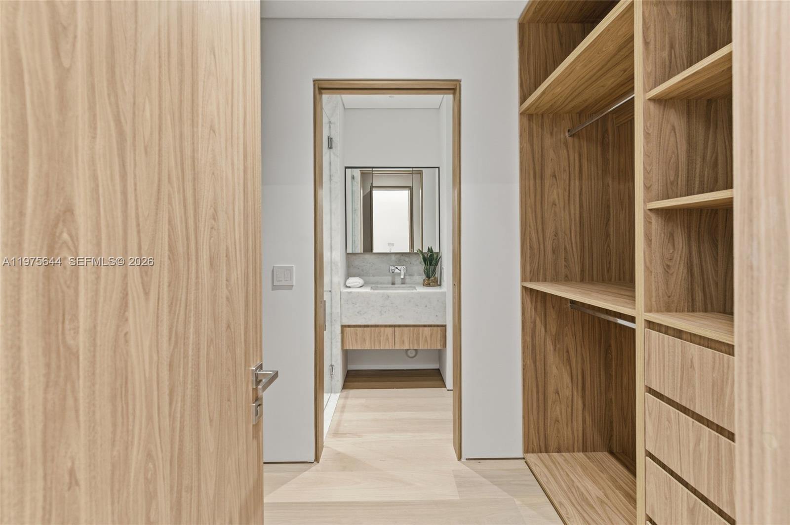 NATOMA MANORS RE SUB - Residential