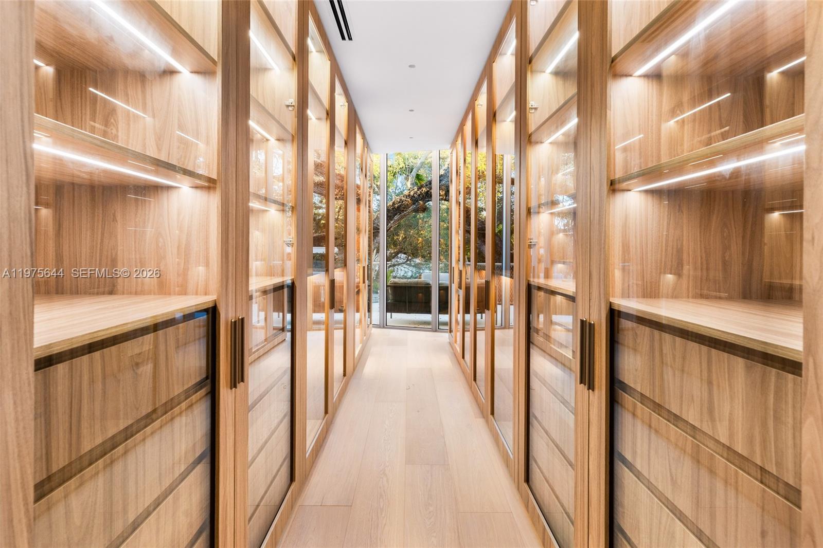 NATOMA MANORS RE SUB - Residential