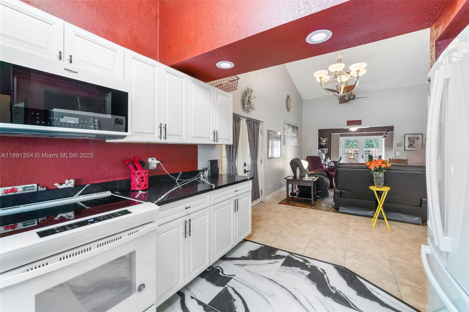 7294 NW 39th St