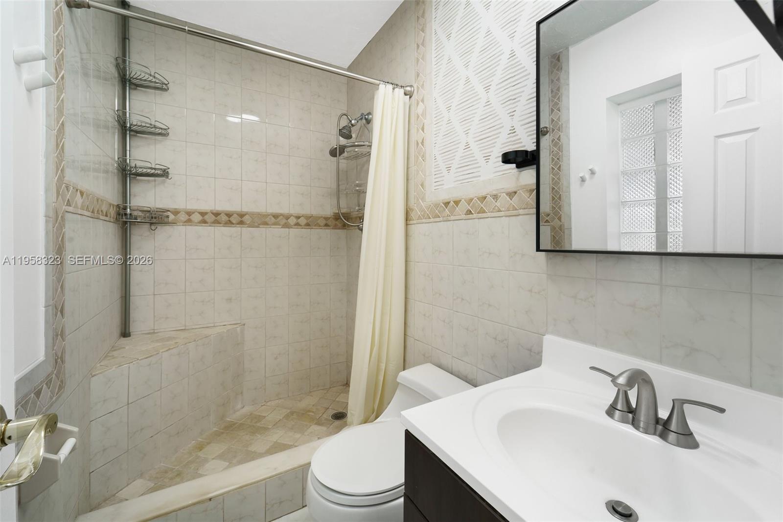 POINT ROYALE SEC TWO - Residential Lease