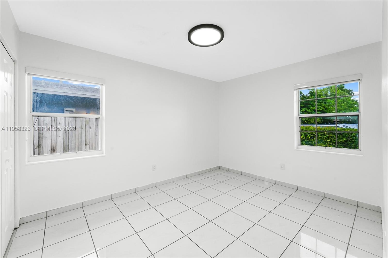 POINT ROYALE SEC TWO - Residential Lease