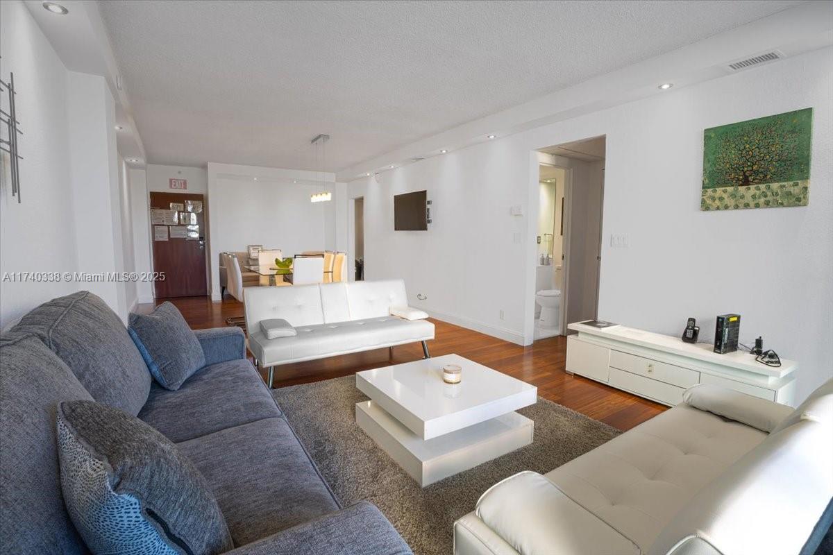 SIAN OCEAN RESIDENCES CON - Residential