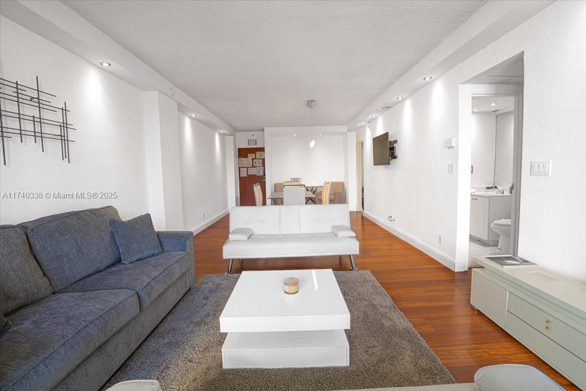 SIAN OCEAN RESIDENCES CON - Residential