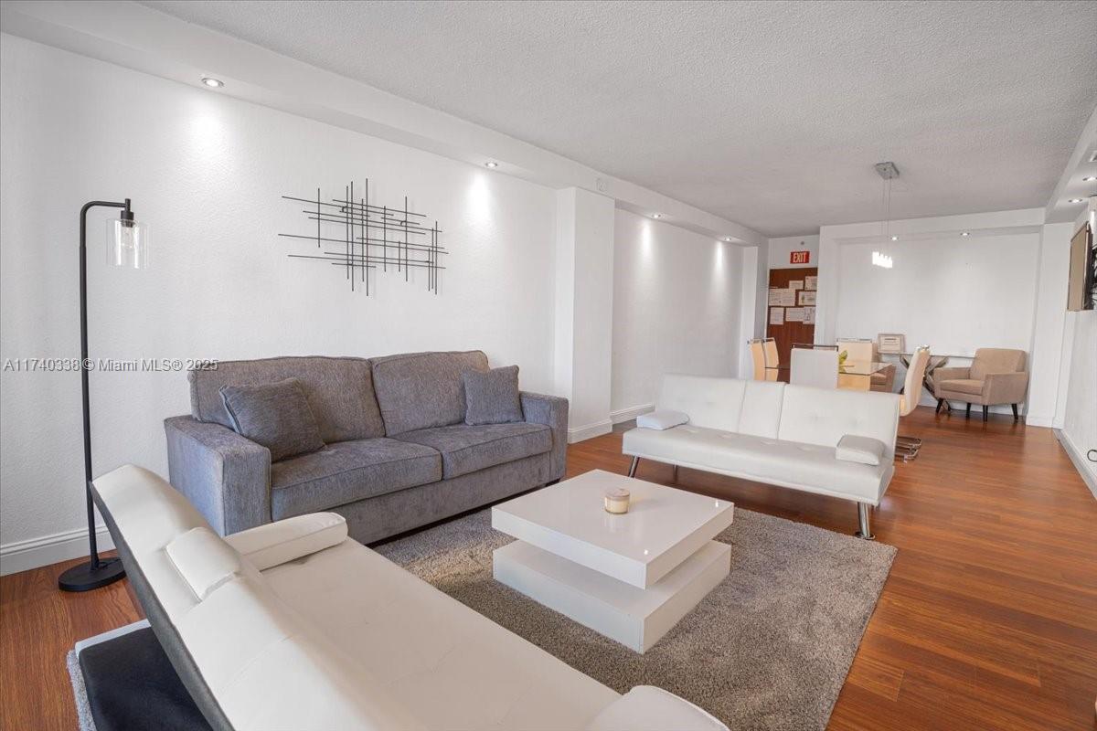 SIAN OCEAN RESIDENCES CON - Residential