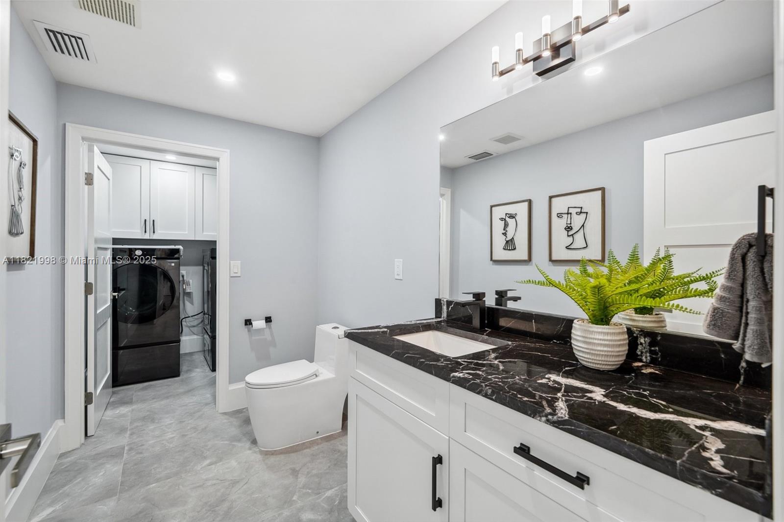 IMPERIAL SHORES - Residential