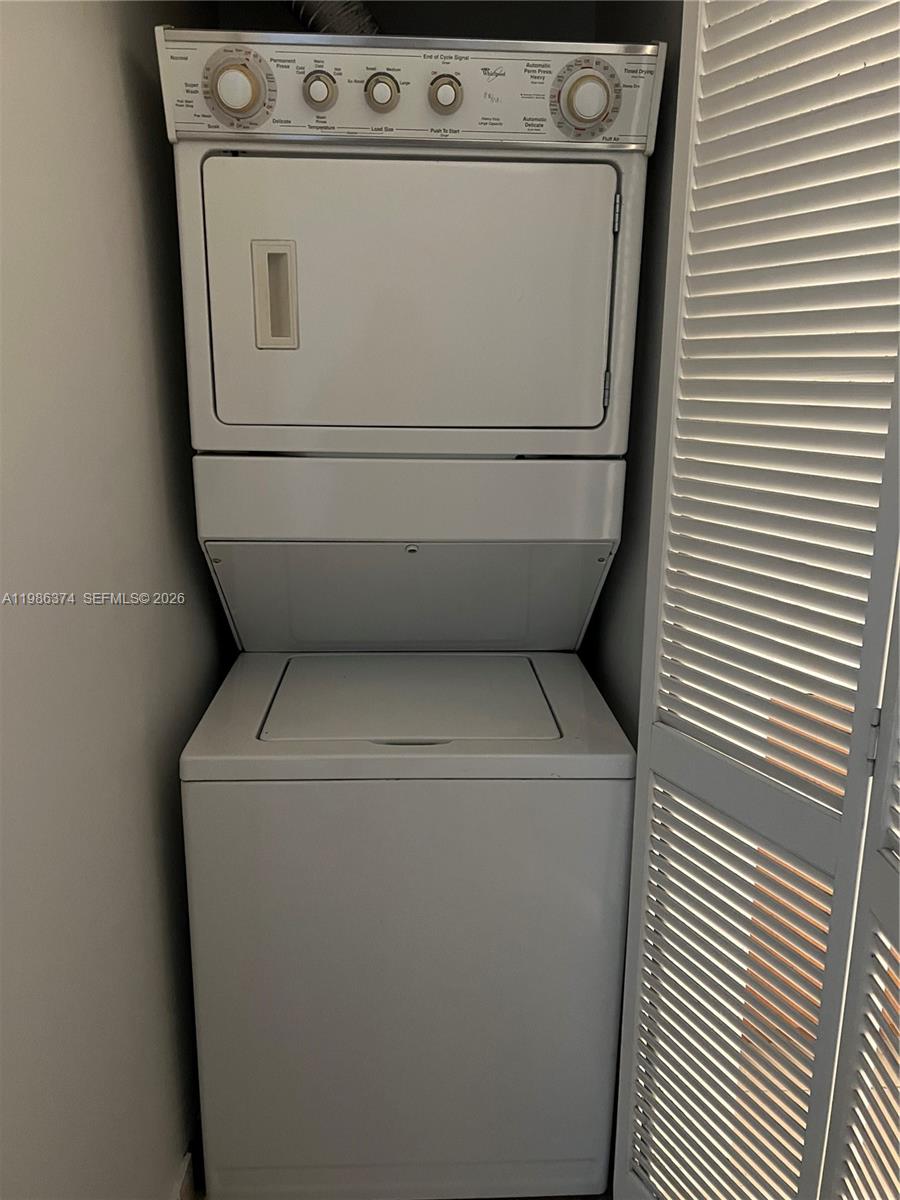 BAHIA AT DELRAY CONDO - Residential Lease