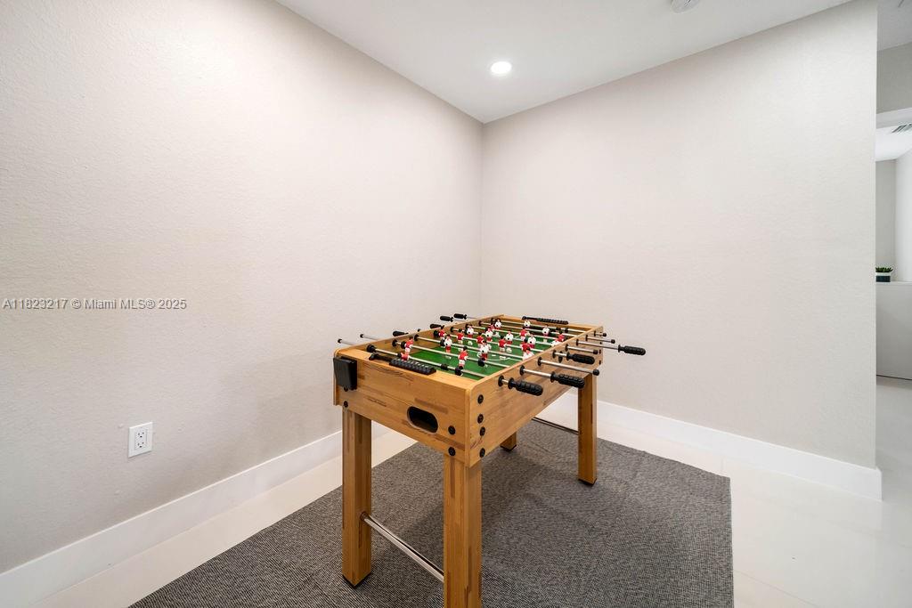 FLORAL PK - Residential Income