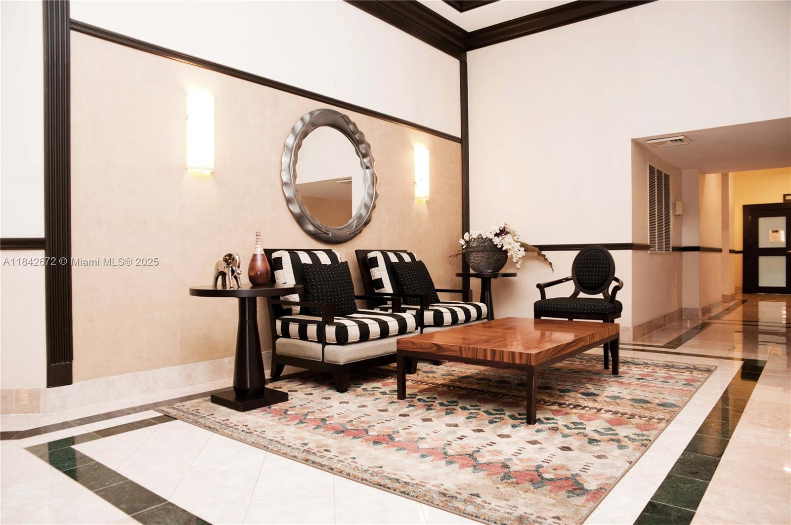 HARBOR TOWERS - Residential