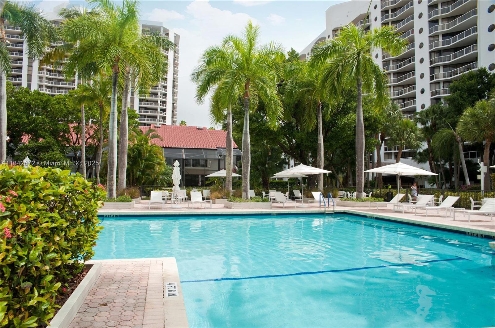 HARBOR TOWERS - Residential