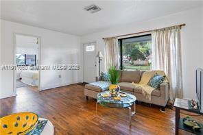 LINWOOD GARDENS NO 2 - Residential