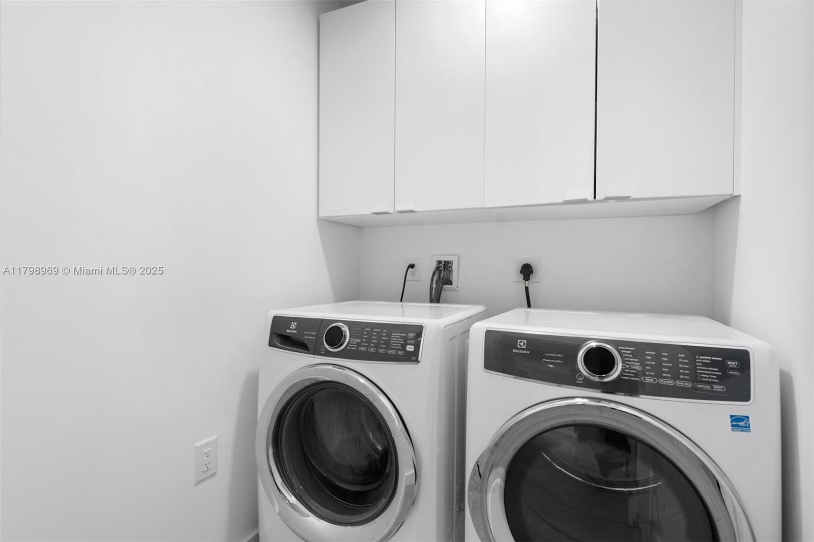 PARAMOUNT MIAMI WORLDCENT - Residential