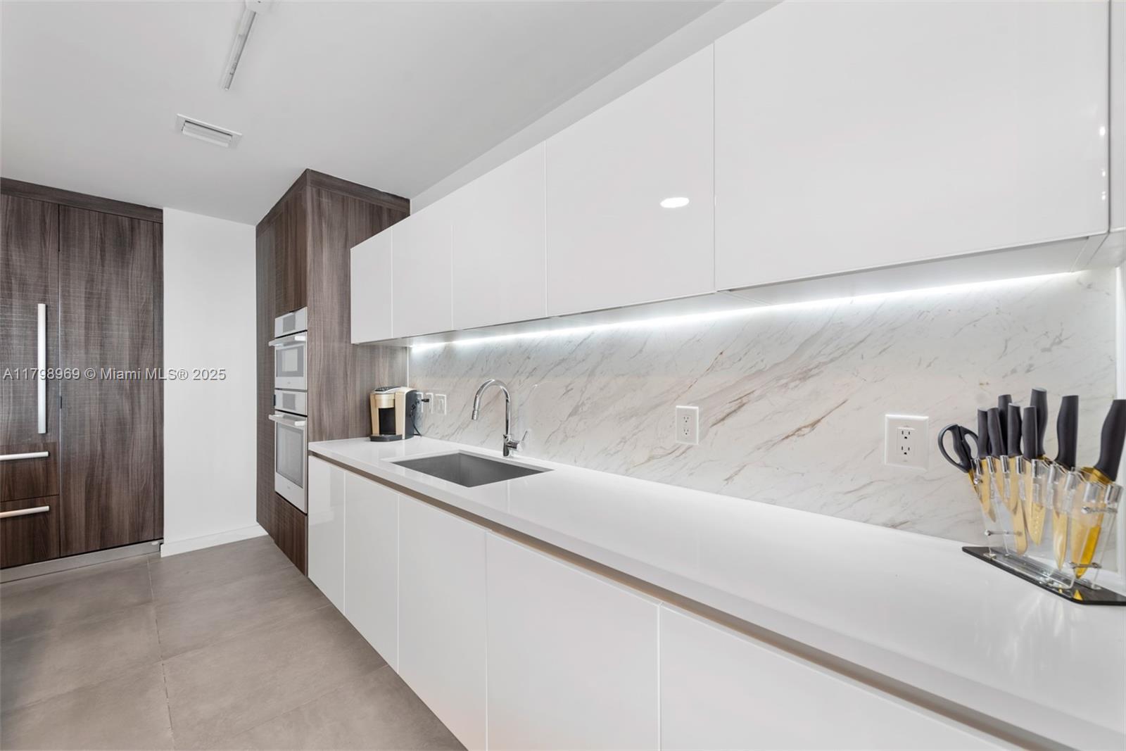 PARAMOUNT MIAMI WORLDCENT - Residential