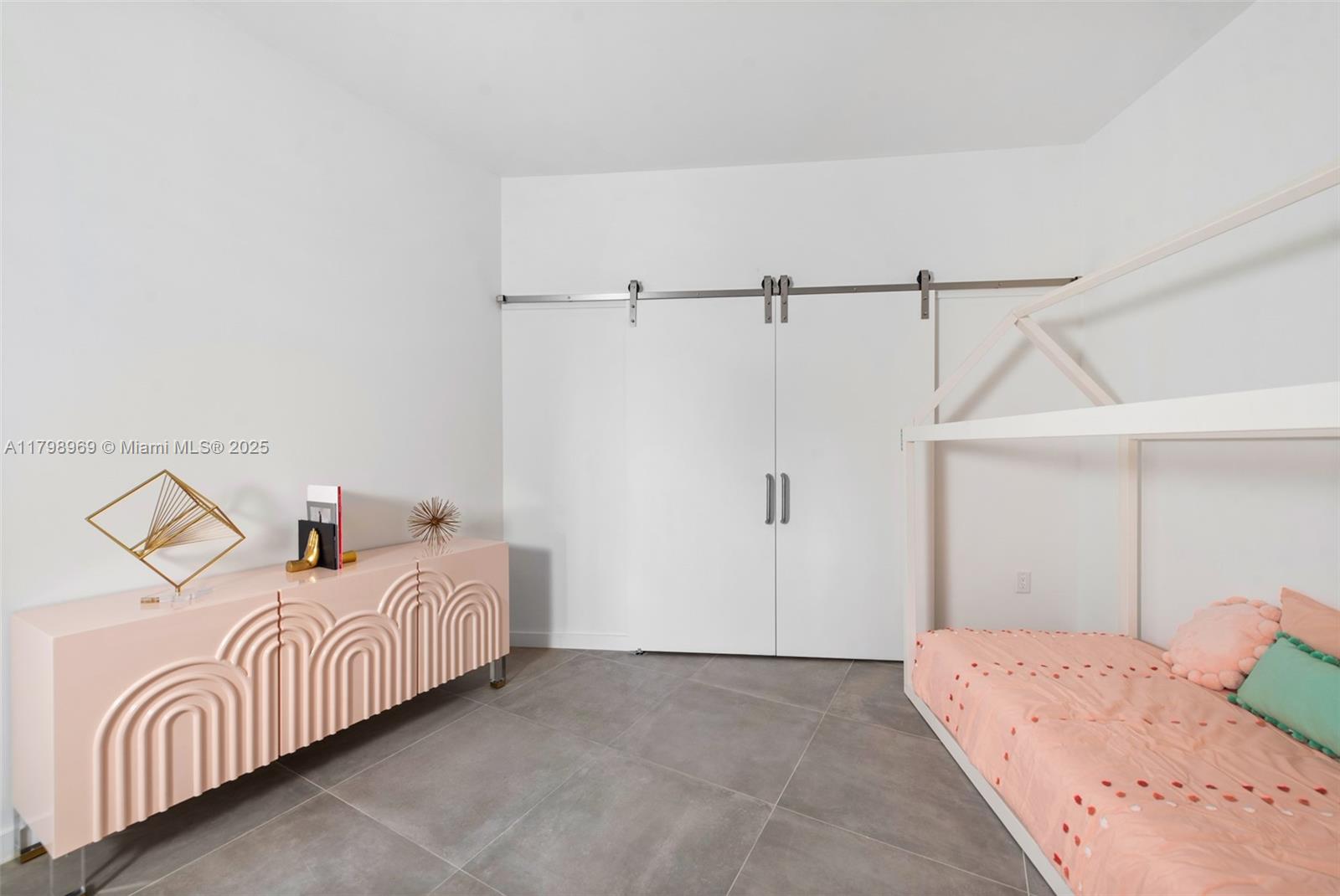 PARAMOUNT MIAMI WORLDCENT - Residential