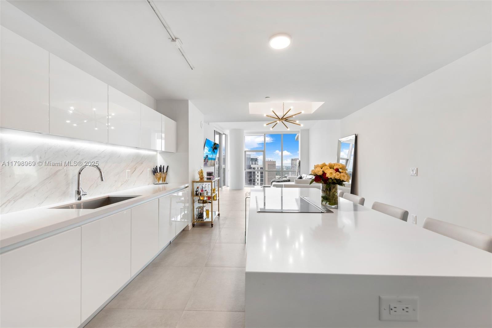 PARAMOUNT MIAMI WORLDCENT - Residential