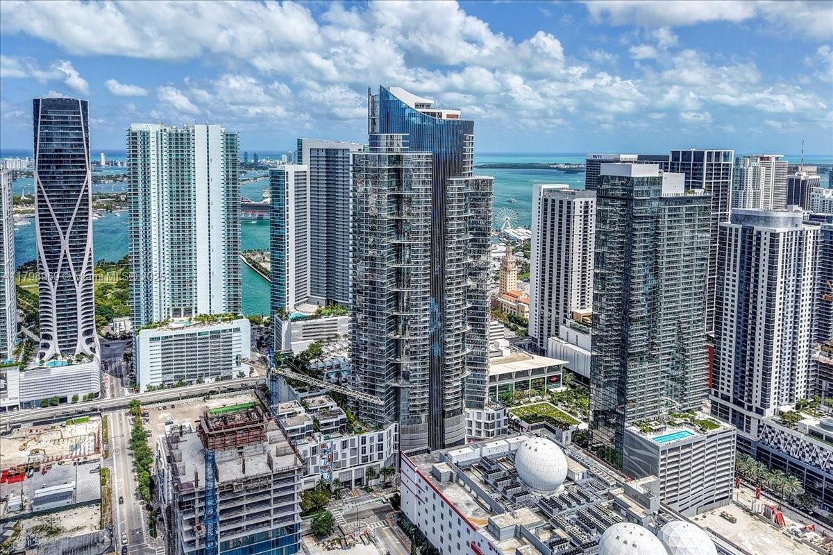 PARAMOUNT MIAMI WORLDCENT - Residential