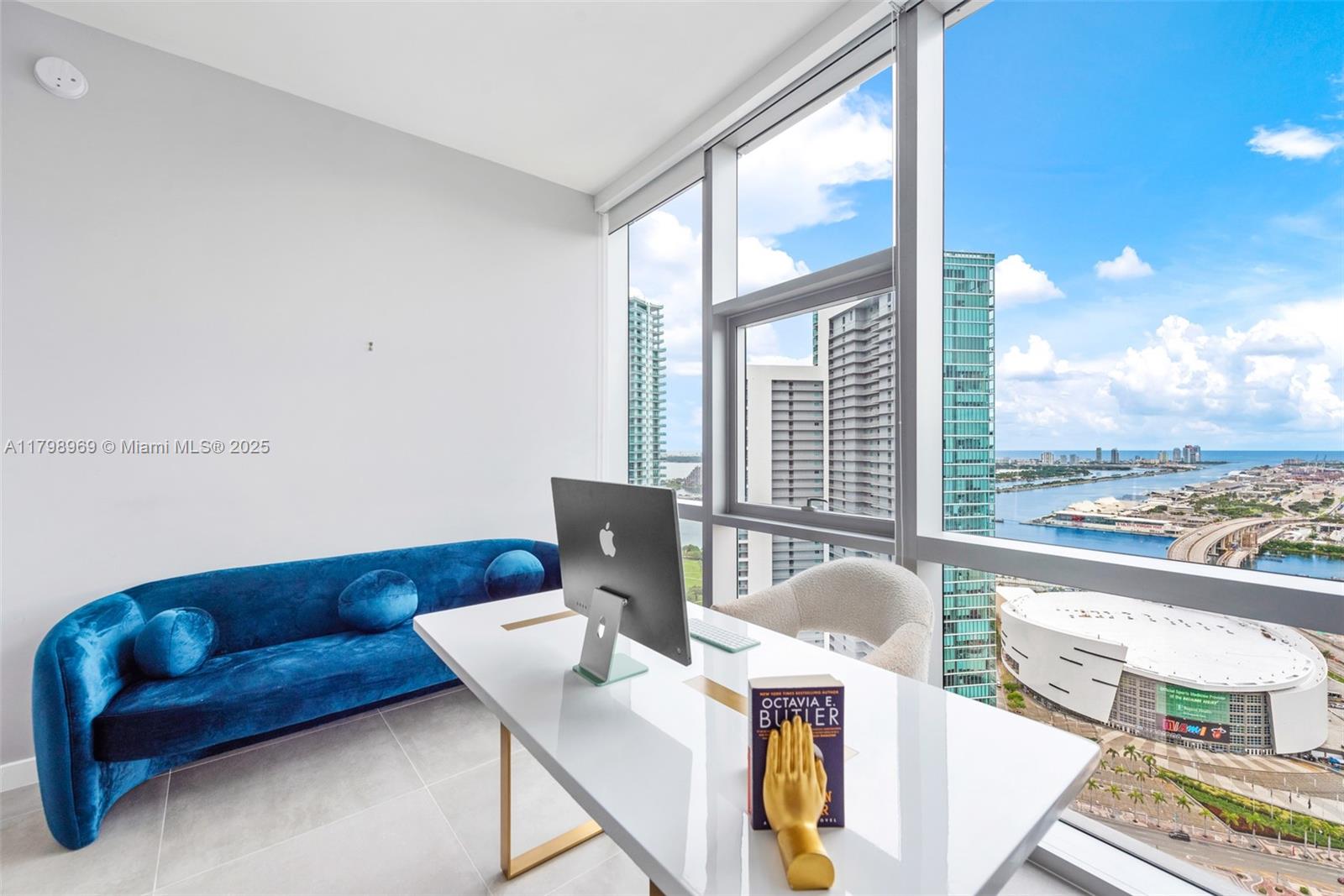 PARAMOUNT MIAMI WORLDCENT - Residential