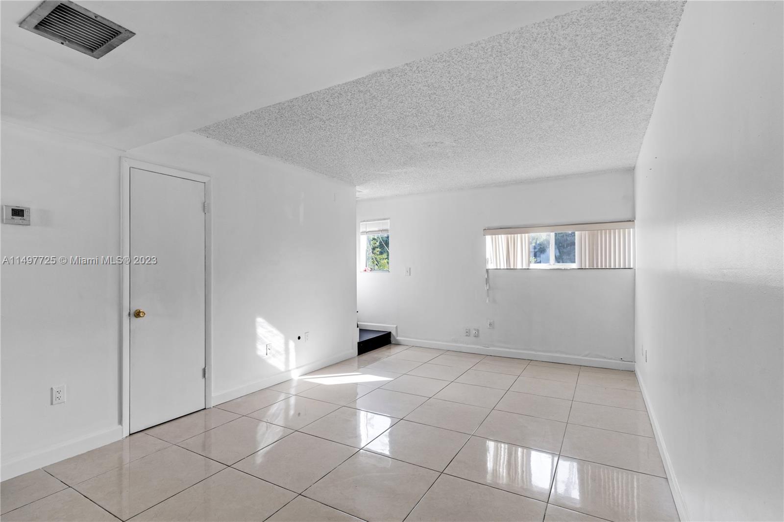 SAVANNAH APARTMENTS CONDO - Residential