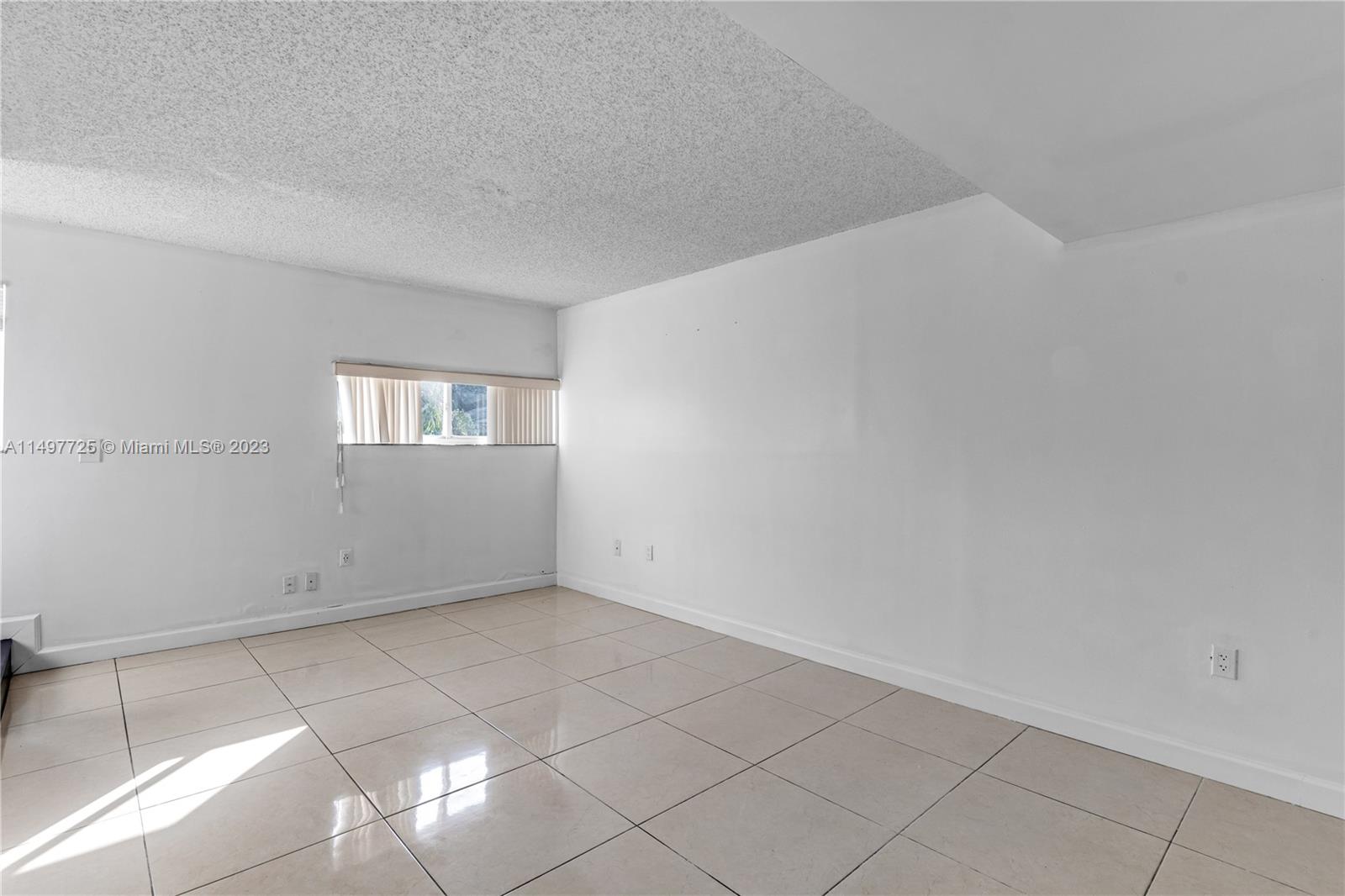 SAVANNAH APARTMENTS CONDO - Residential