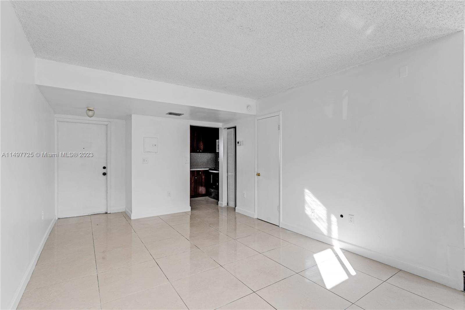 SAVANNAH APARTMENTS CONDO - Residential