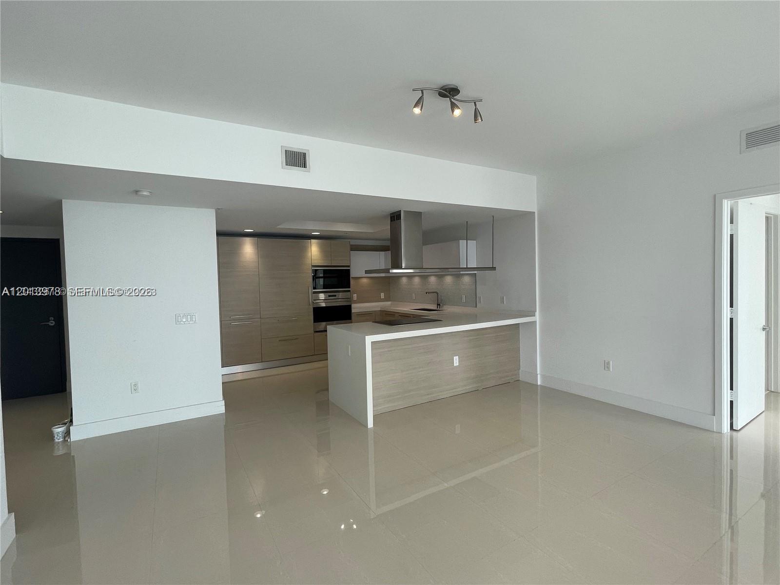 MARINA PALMS RESIDENCES N - Residential