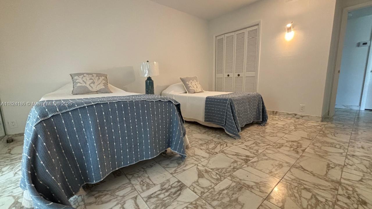 TOWERS OF KEY BISCAYNE CO - Residential Lease