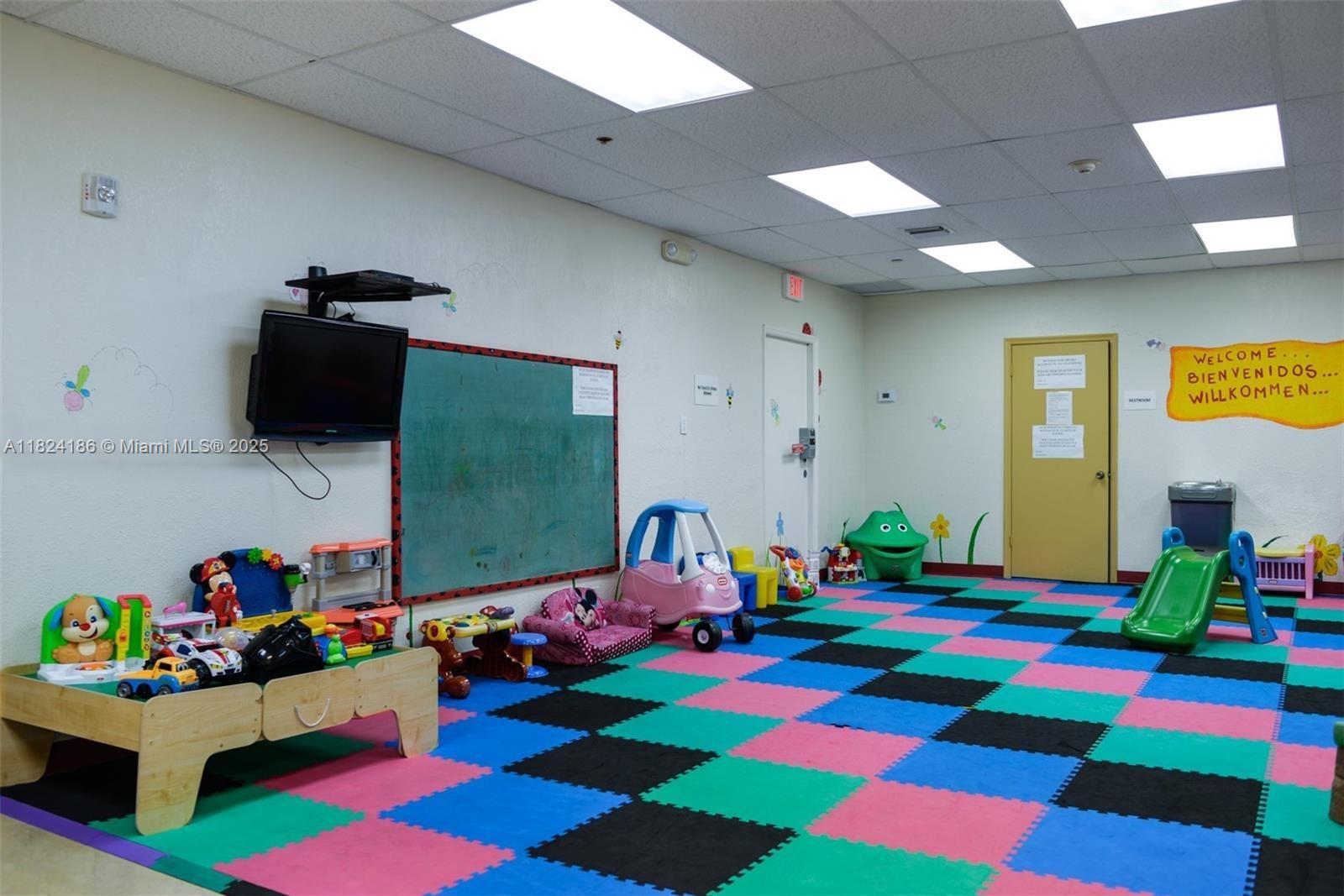 TOWERS OF KEY BISCAYNE CO - Residential Lease