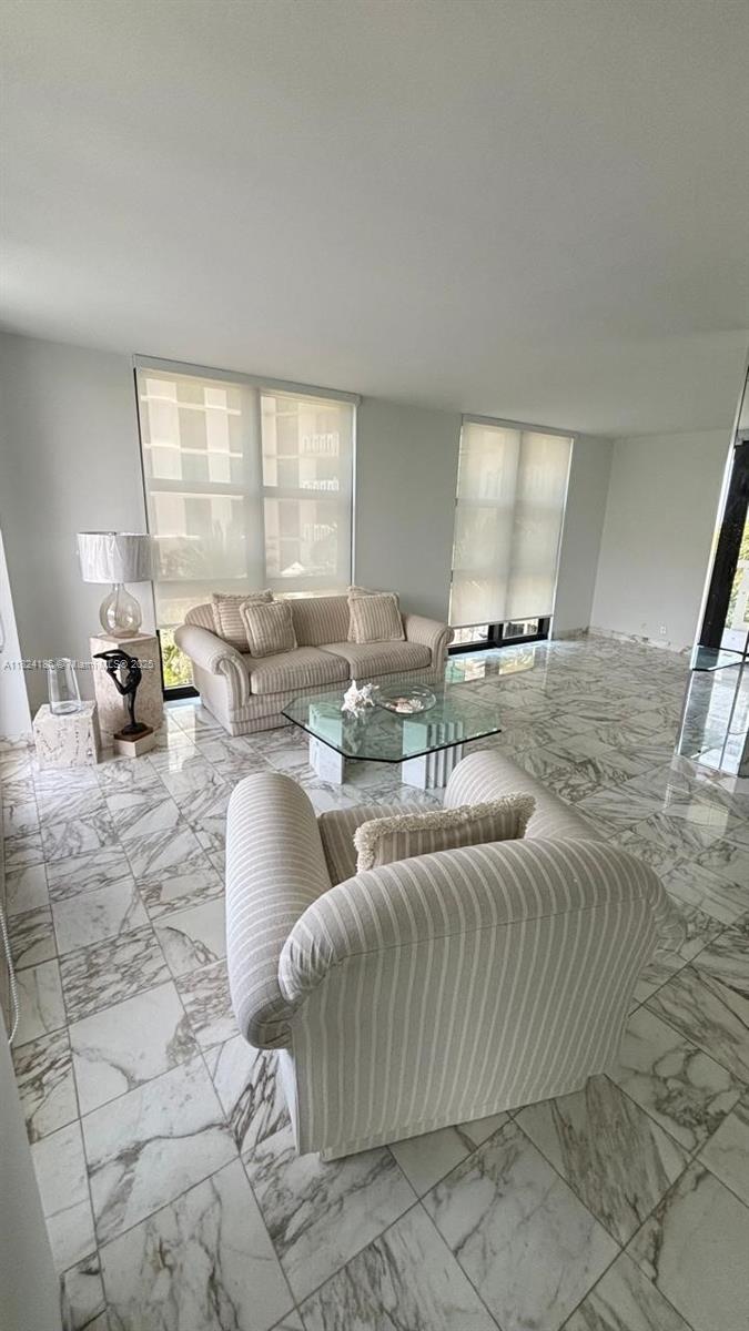 TOWERS OF KEY BISCAYNE CO - Residential Lease