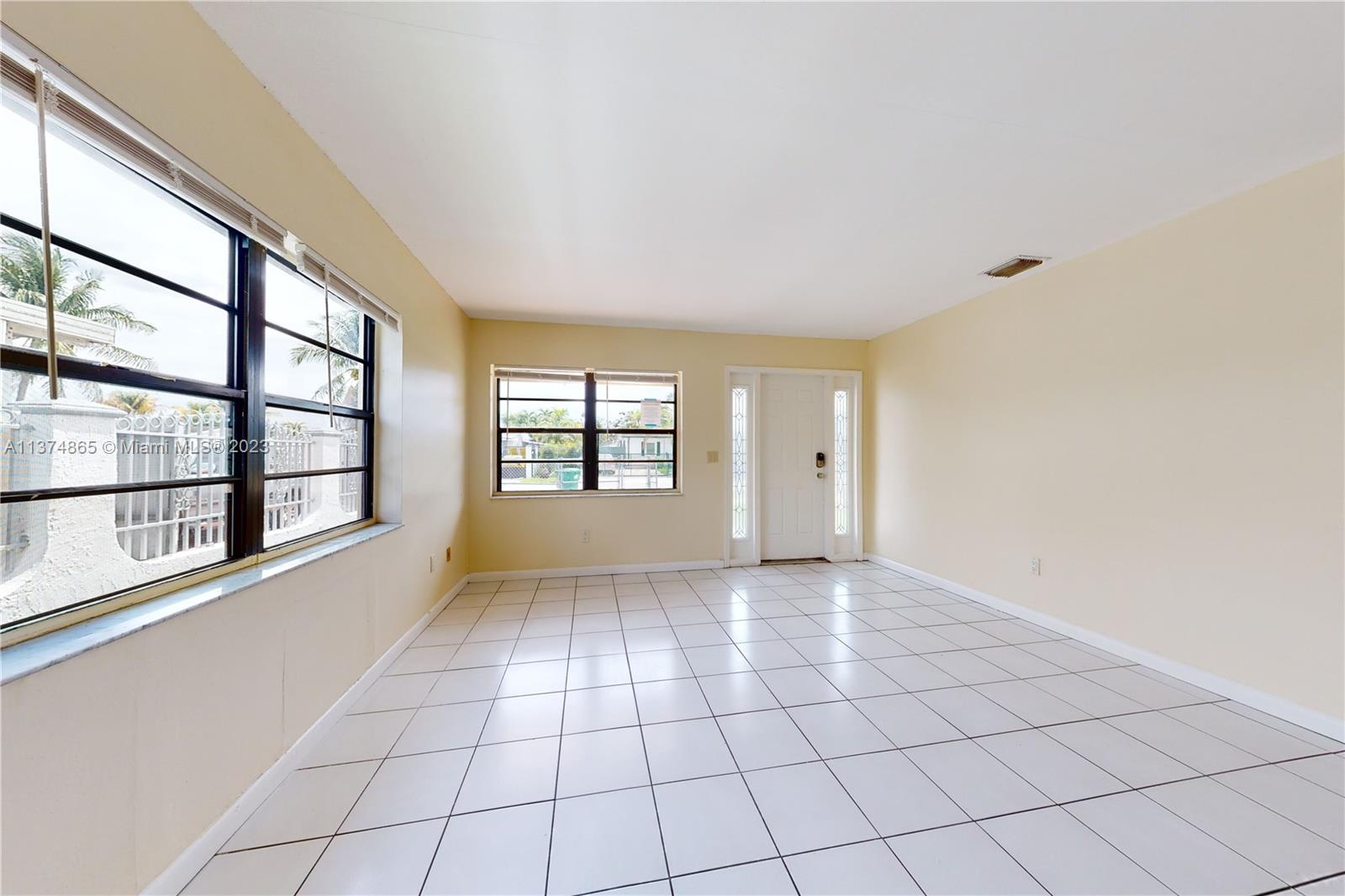 Photo 6 of 28 of 30624 SW 154th Ct house