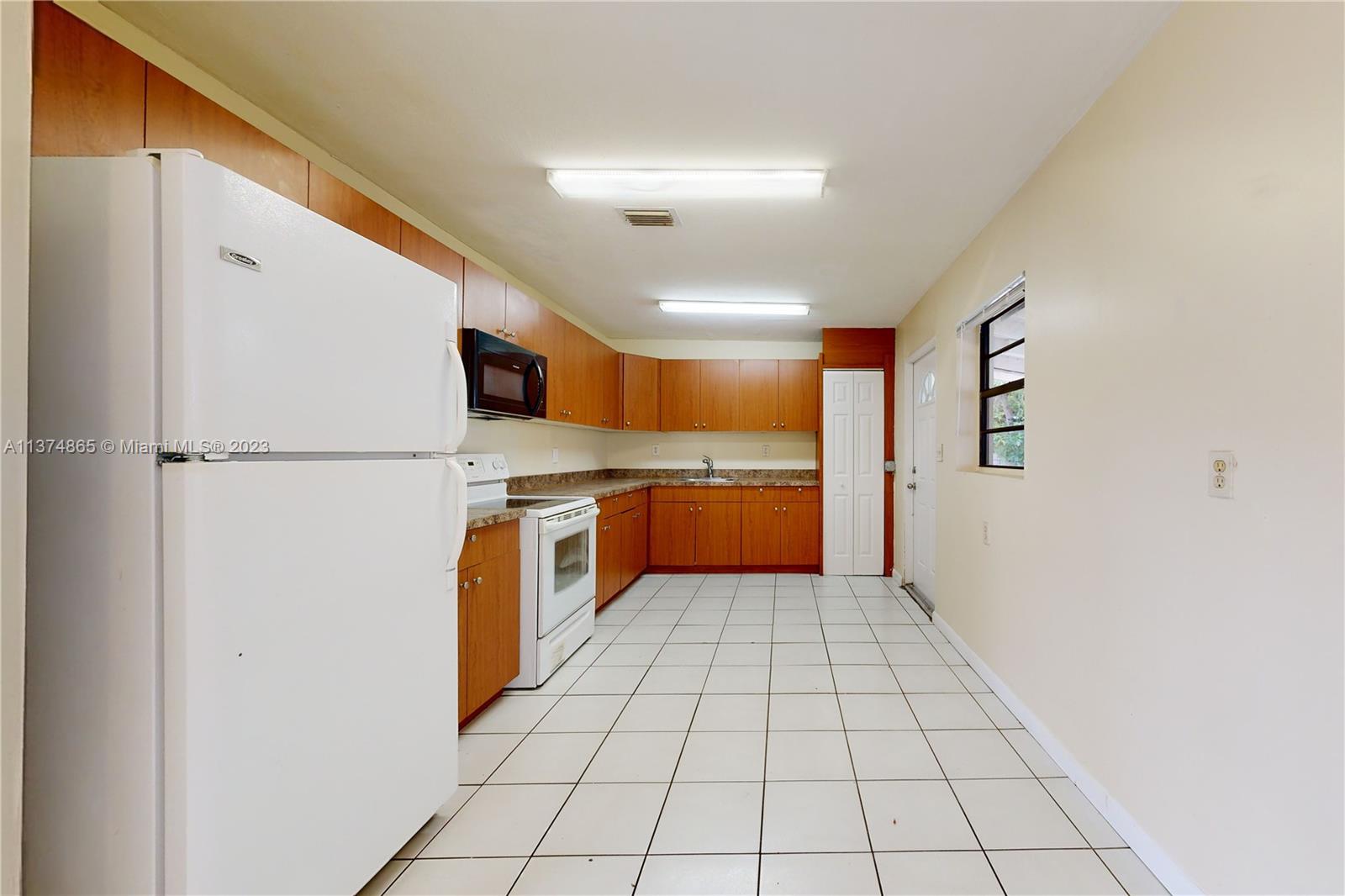 Photo 4 of 28 of 30624 SW 154th Ct house