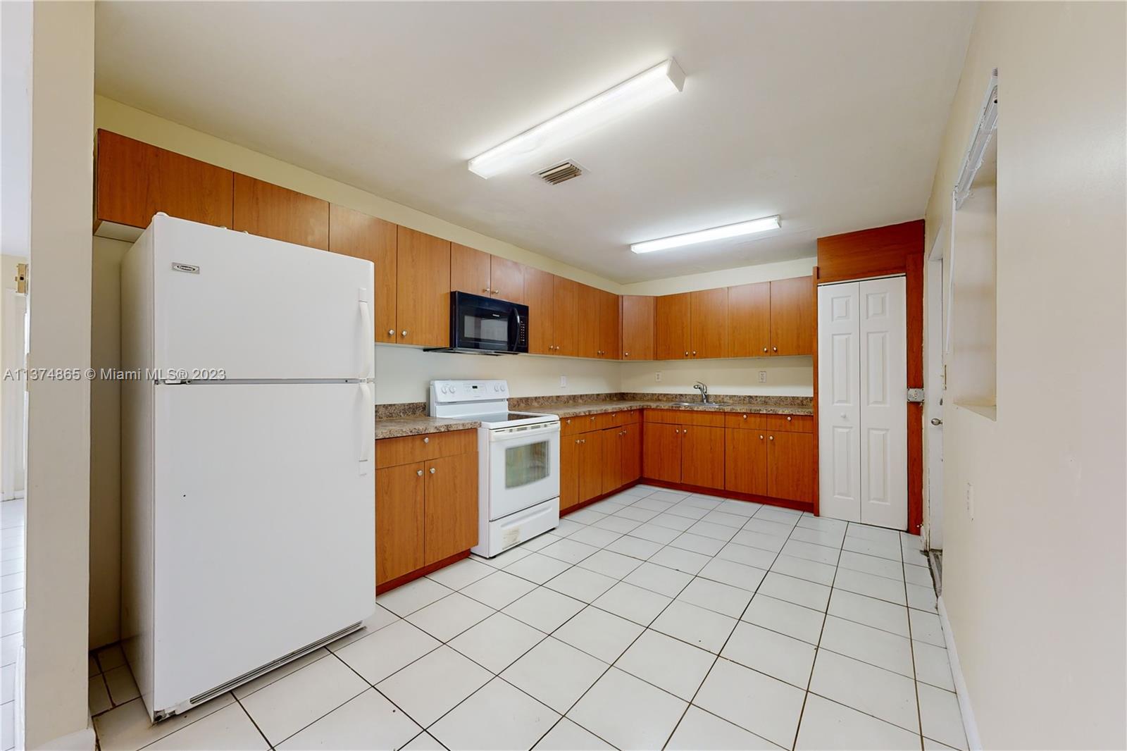 Photo 3 of 28 of 30624 SW 154th Ct house