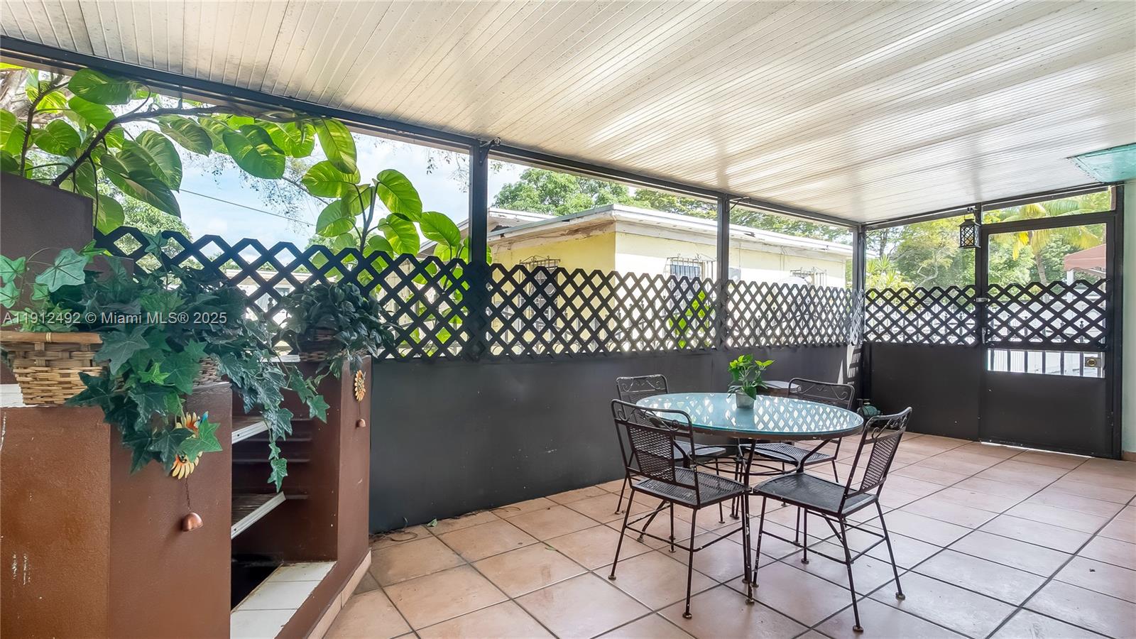 NICHOLS HEIGHTS ADDN - Residential