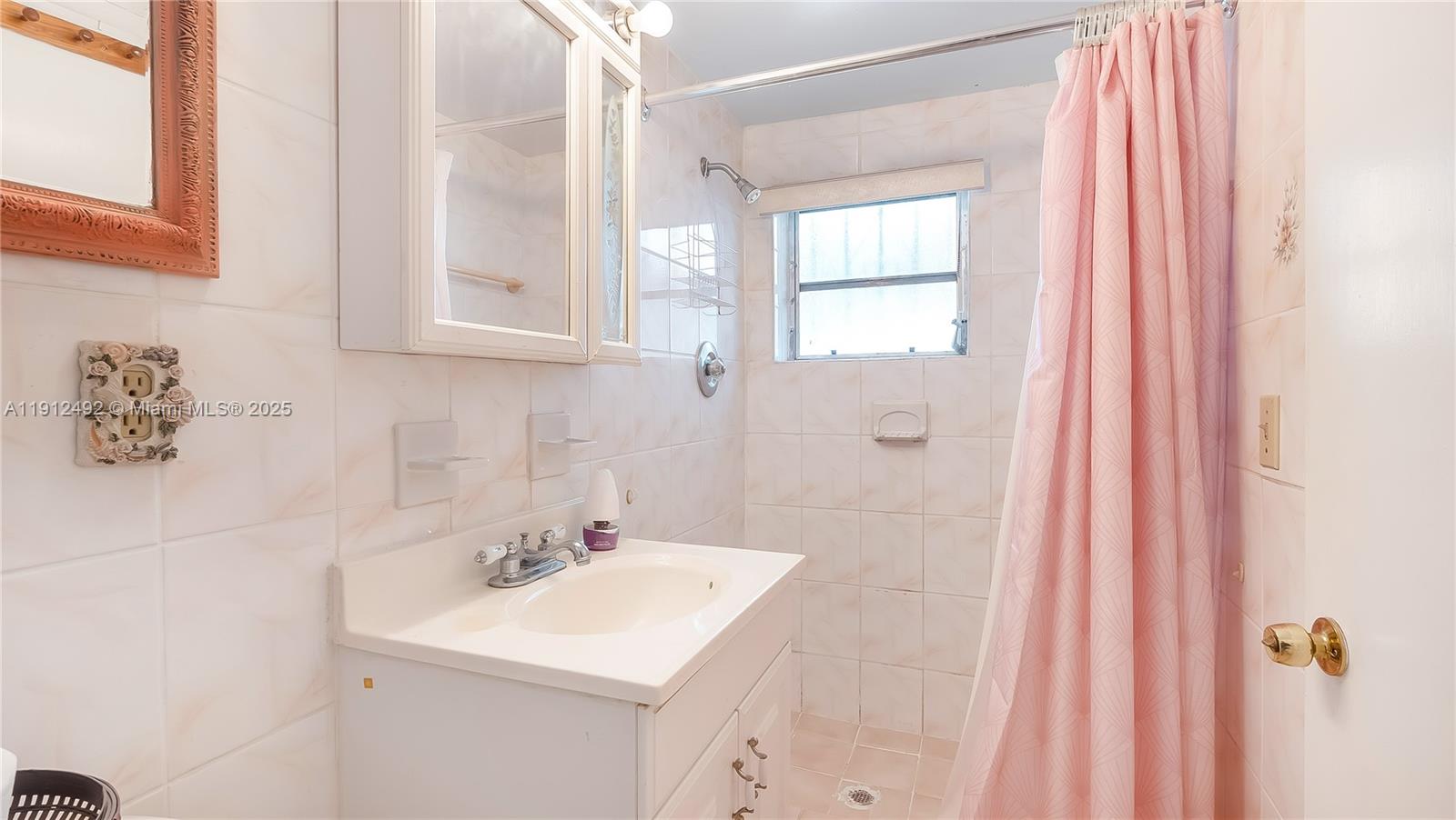 NICHOLS HEIGHTS ADDN - Residential