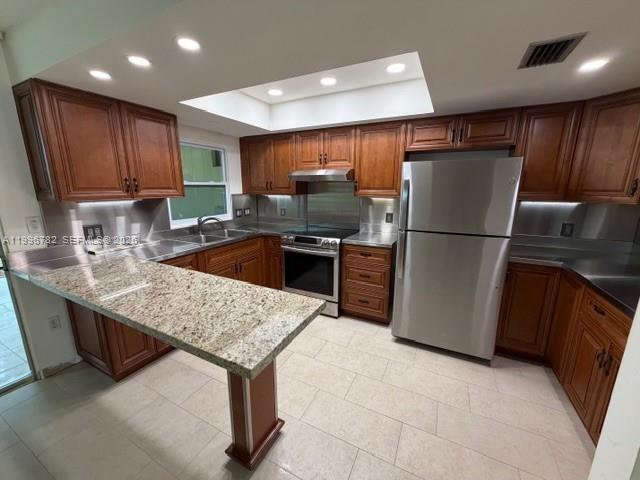 SUNSET PARK LAKE VILLAS S - Residential