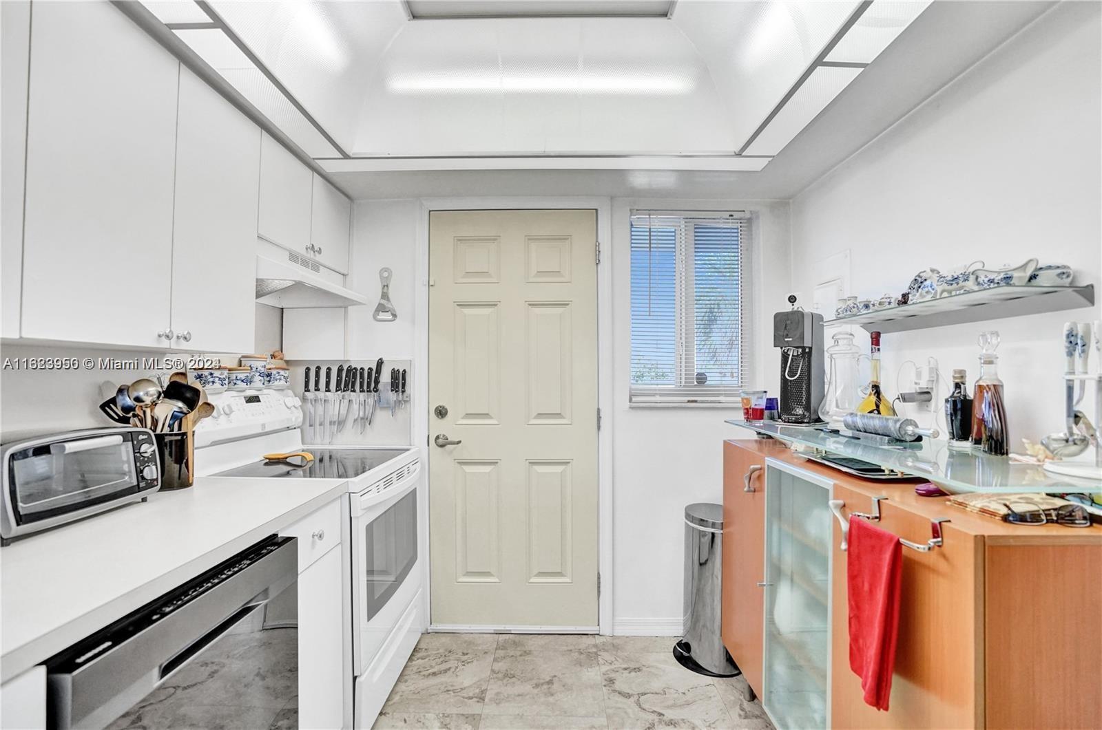 RIVIERA CONDOMINIUM APTS - Residential