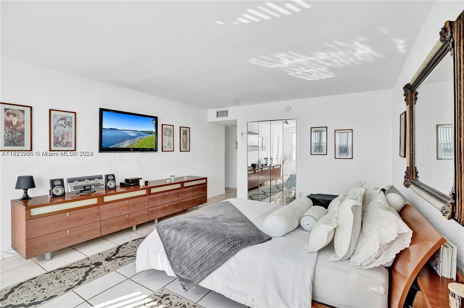 RIVIERA CONDOMINIUM APTS - Residential