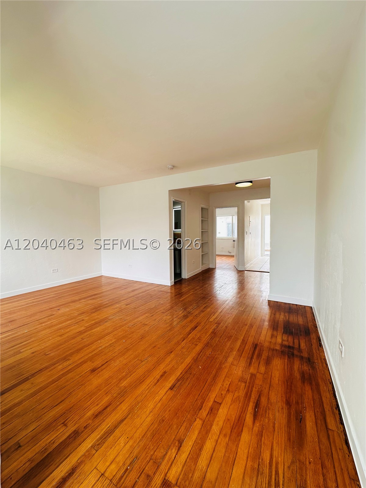 2045 Calais Dr 7