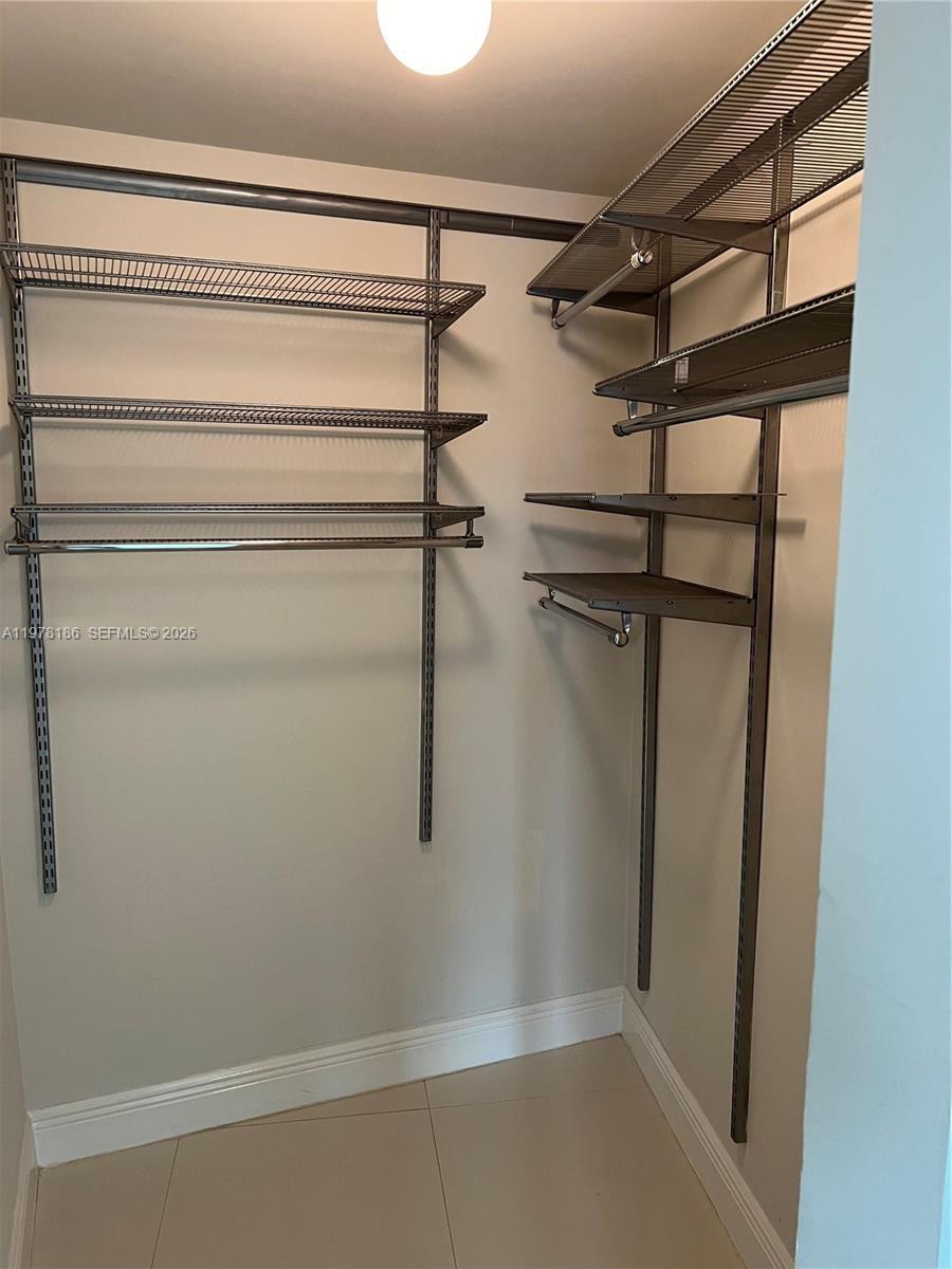 LOFTS ON BRICKELL II COND - Residential Lease