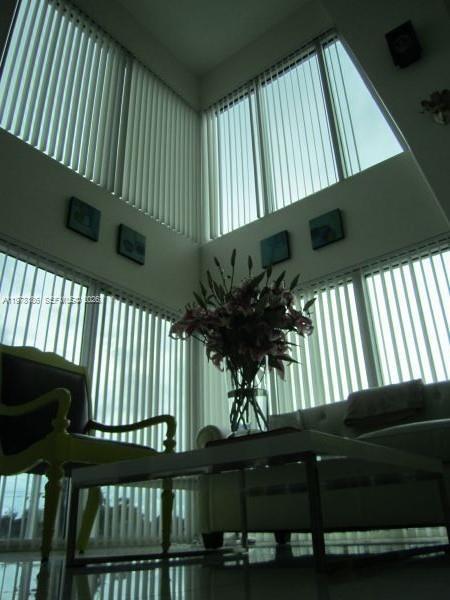 LOFTS ON BRICKELL II COND - Residential Lease