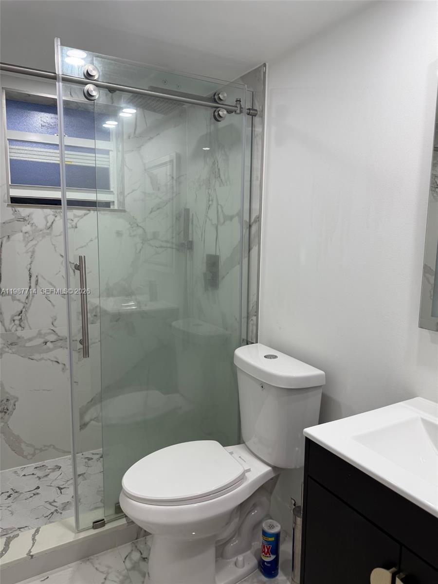 GROVE GARDENS CONDO - Residential Lease