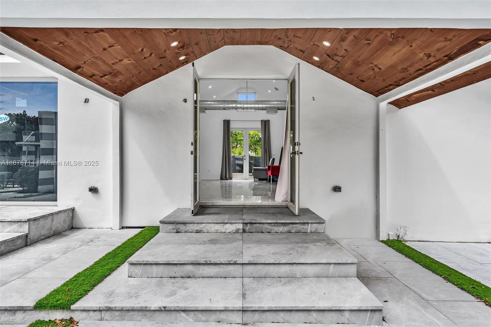 OSCEOLA PARK - Residential Lease